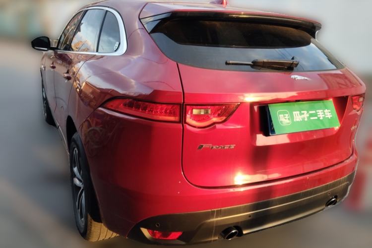 Used Jaguar F-PACE 2016 2.0T Two-Wheel-Drive R-Sport Sport Edition Rear Left 45 Deg