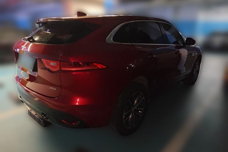 Used Jaguar F-PACE 2016 2.0T Two-Wheel-Drive R-Sport Sport Edition Rear Right 45 Deg