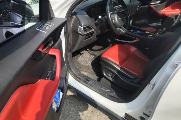 Used Jaguar F-PACE 2016 2.0T Two-Wheel-Drive R-Sport Sport Edition Driver Seat
