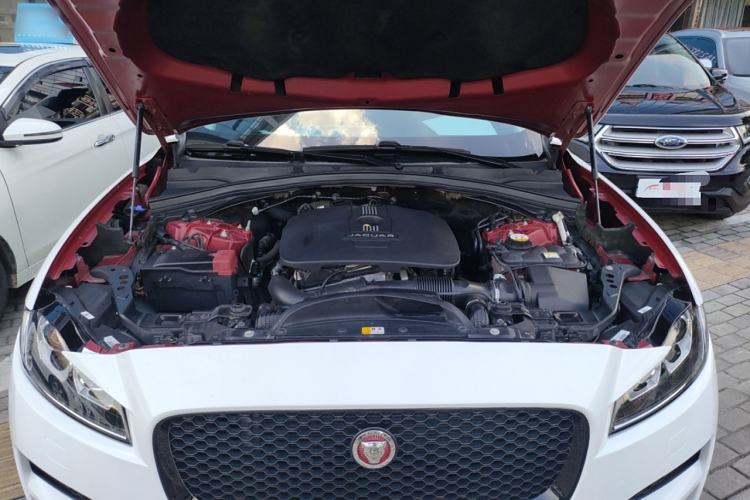 Used Jaguar F-PACE 2016 2.0T Two-Wheel Drive Urban Luxury Edition Engine Bay