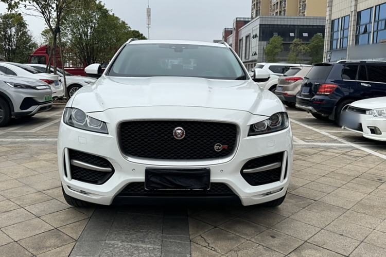 Used Jaguar F-PACE 2016 2.0T Two-Wheel-Drive R-Sport Sport Edition Exterior 1
