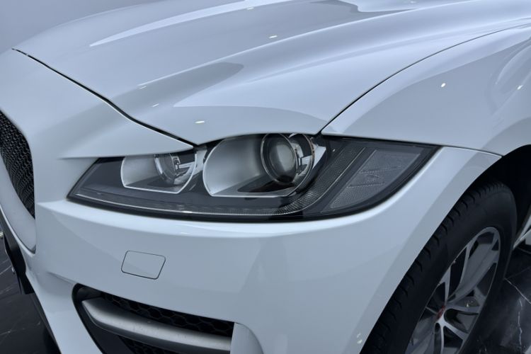Used Jaguar F-PACE 2016 3.0 SC Four-Wheel Drive R-Sport Sport Edition Exterior 2