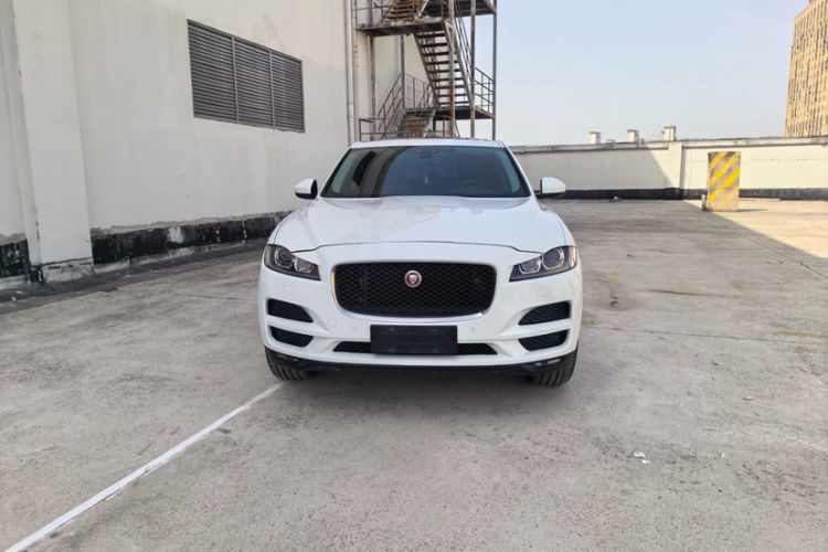 Used Jaguar F-PACE 2016 2.0T Two-Wheel Drive Urban Luxury Edition Exterior 4