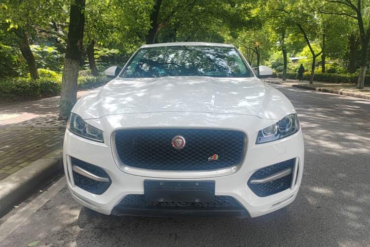 Used Jaguar F-PACE 2016 3.0 SC Four-Wheel Drive R-Sport Sport Edition Front