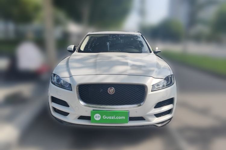 Used Jaguar F-PACE 2016 2.0T Two-Wheel Drive Urban Luxury Edition Front