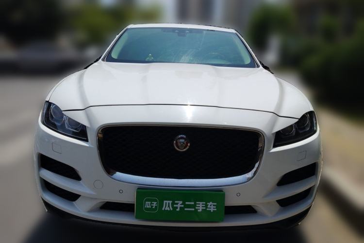 Used Jaguar F-PACE 2016 2.0T Two-Wheel Drive Urban Luxury Edition Front