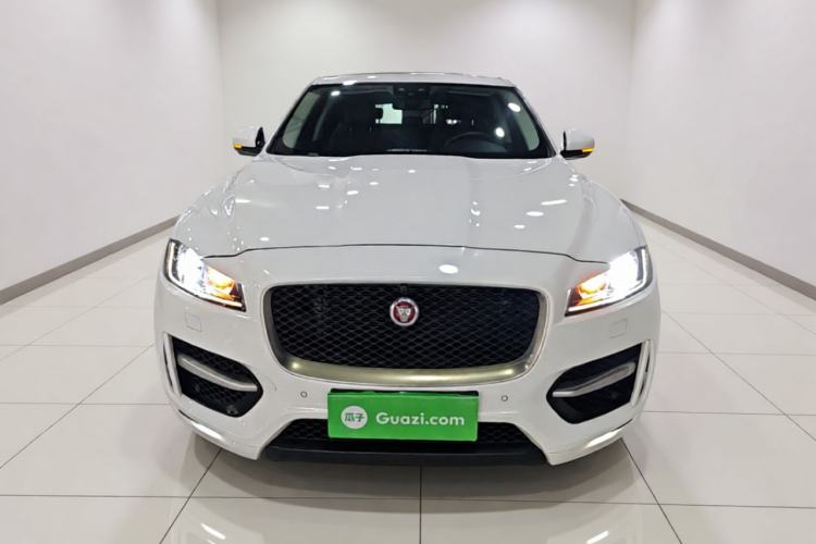 Used Jaguar F-PACE 2016 2.0T Two-Wheel-Drive R-Sport Sport Edition Front