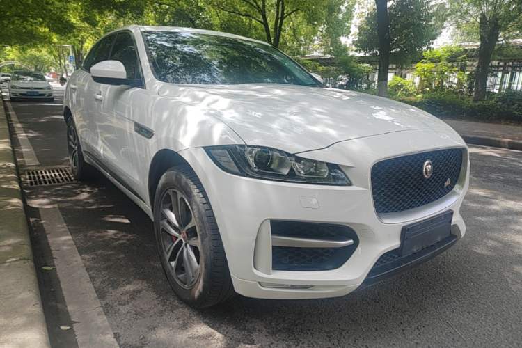 Used Jaguar F-PACE 2016 3.0 SC Four-Wheel Drive R-Sport Sport Edition Front Right 45 Deg