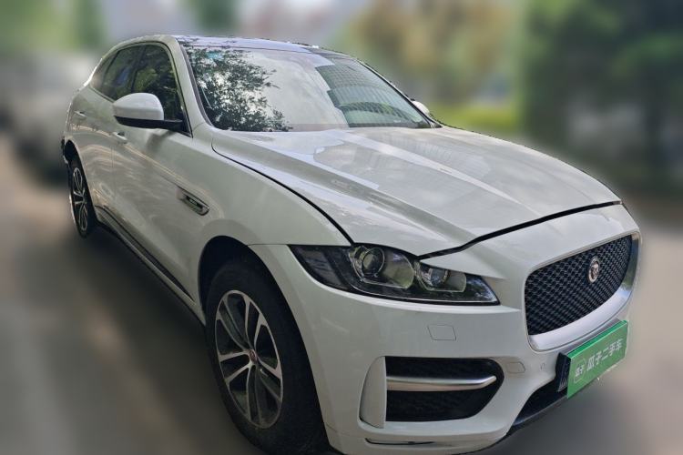 Used Jaguar F-PACE 2016 2.0T Two-Wheel-Drive R-Sport Sport Edition Front Right 45 Deg