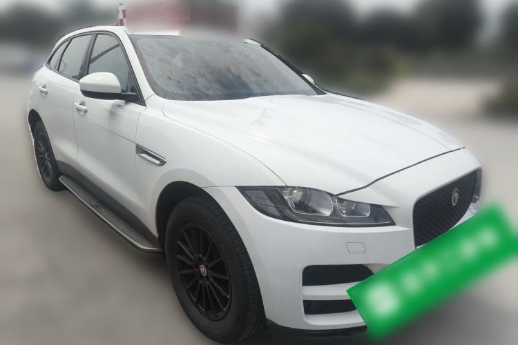 Used Jaguar F-PACE 2016 2.0T Two-Wheel Drive Urban Luxury Edition Front Right 45 Deg