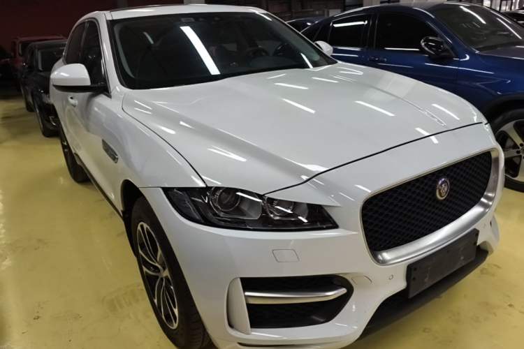 Used Jaguar F-PACE 2016 3.0 SC Four-Wheel Drive R-Sport Sport Edition Front Right 45 Deg