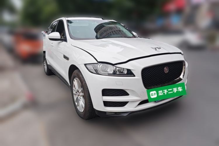 Used Jaguar F-PACE 2016 2.0T Two-Wheel Drive Urban Luxury Edition Front Right 45 Deg