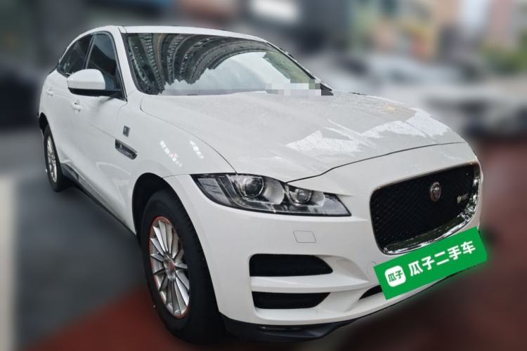 Used Jaguar F-PACE 2016 2.0T Two-Wheel Drive Urban Luxury Edition Front Right 45 Deg
