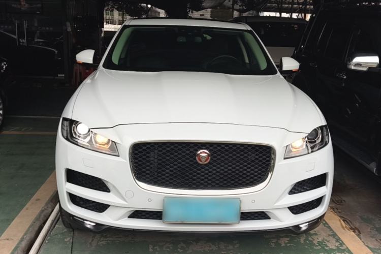 Used Jaguar F-PACE 2016 2.0T Two-Wheel Drive Urban Luxury Edition Front