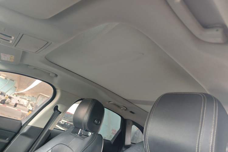 Used Jaguar F-PACE 2016 2.0T Two-Wheel-Drive R-Sport Sport Edition Headliner