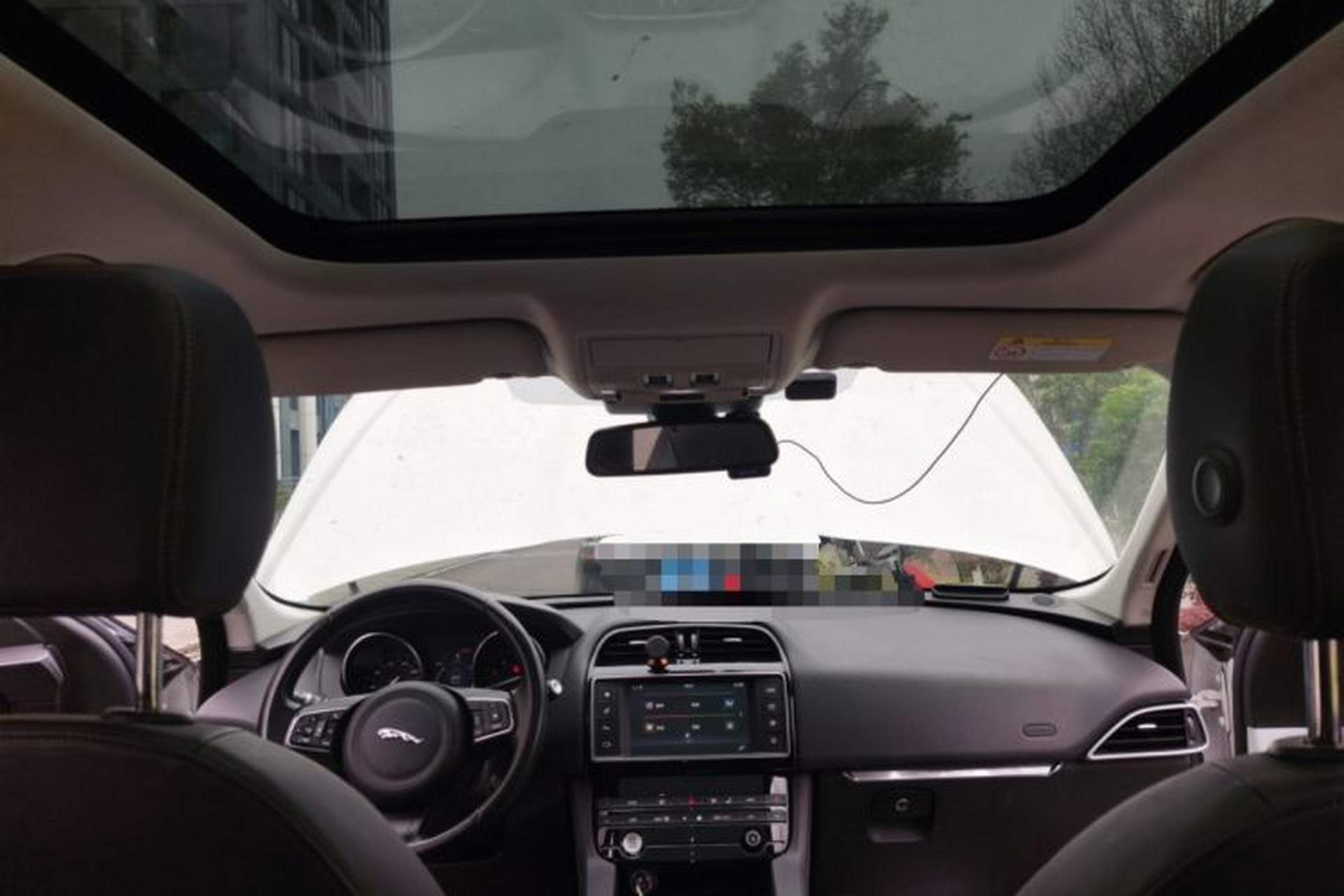 Used Jaguar F-PACE 2016 2.0T Two-Wheel Drive Urban Luxury Edition Headliner