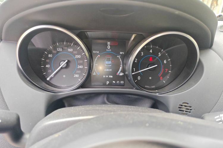 Used Jaguar F-PACE 2016 2.0T Two-Wheel Drive Urban Luxury Edition Instrument Cluster