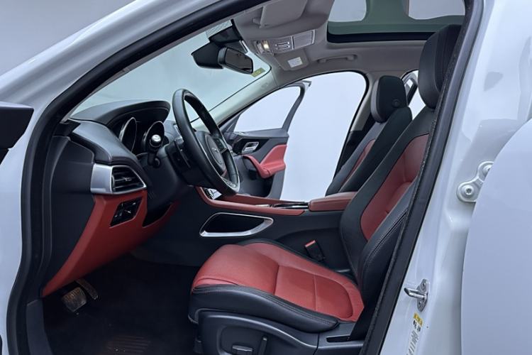 Used Jaguar F-PACE 2016 3.0 SC Four-Wheel Drive R-Sport Sport Edition Interior 8
