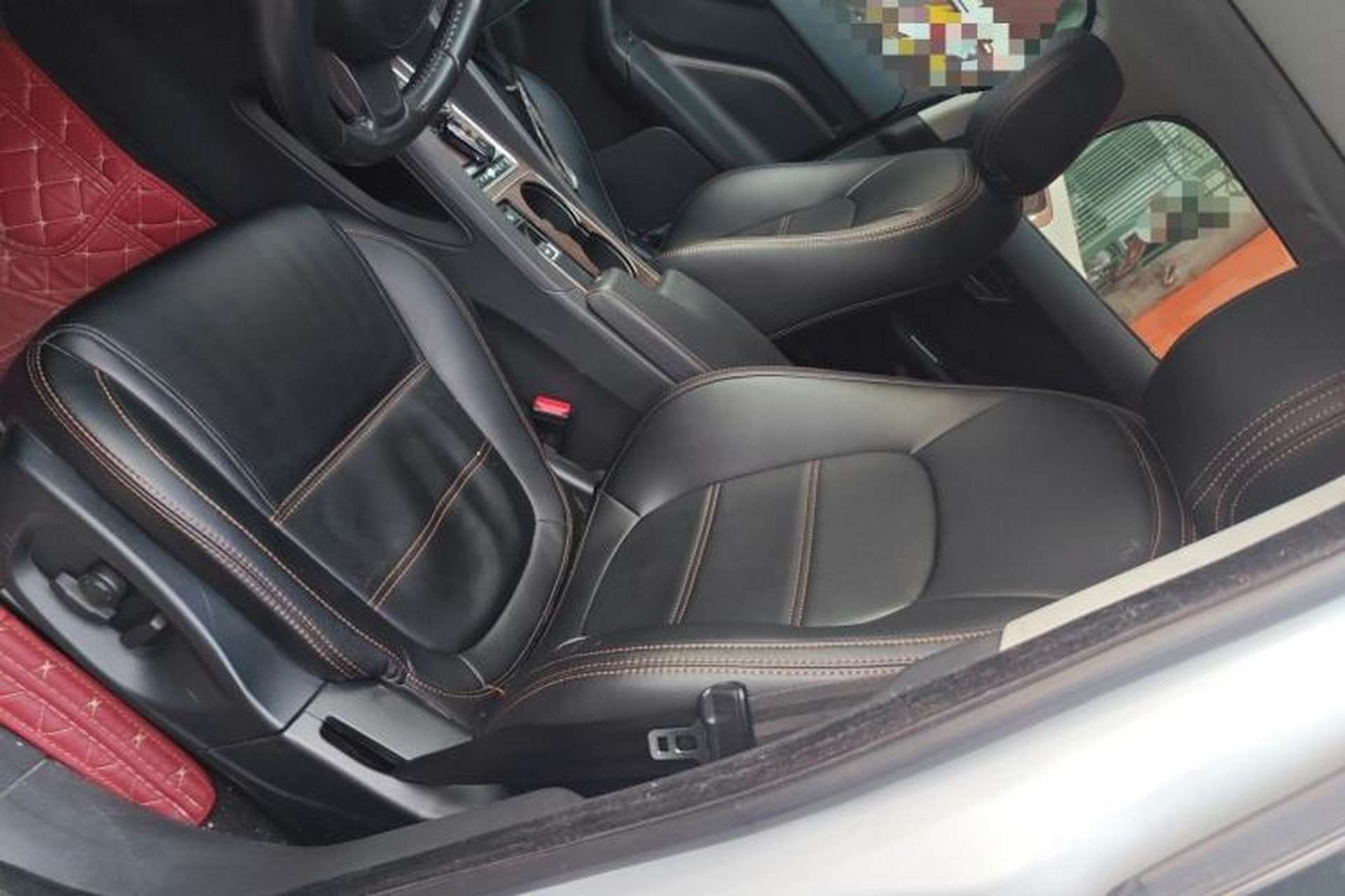 Used Jaguar F-PACE 2016 2.0T Two-Wheel Drive Urban Luxury Edition Left Front Seat