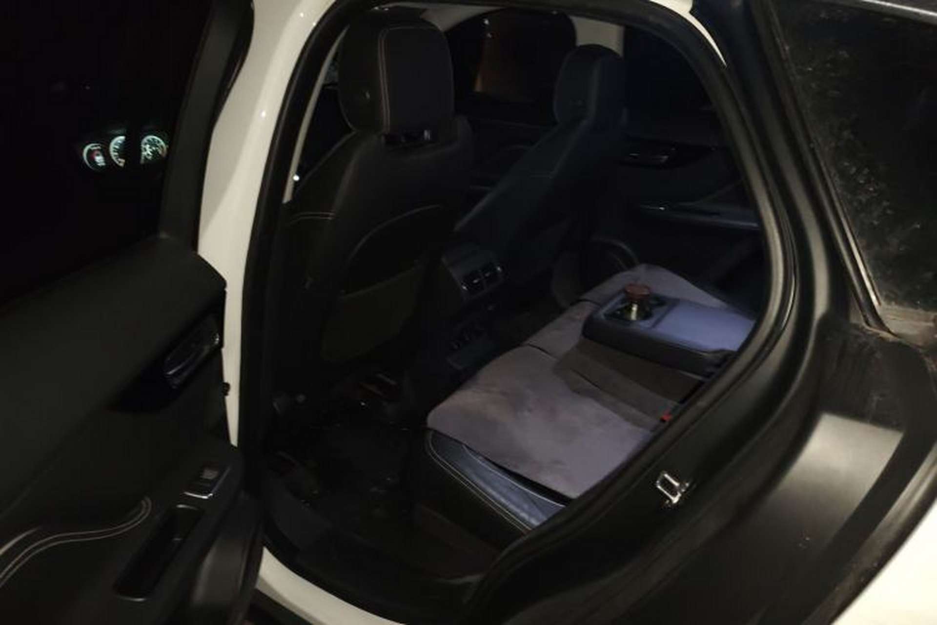 Used Jaguar F-PACE 2016 2.0T Two-Wheel Drive Urban Luxury Edition Left Rear Seat