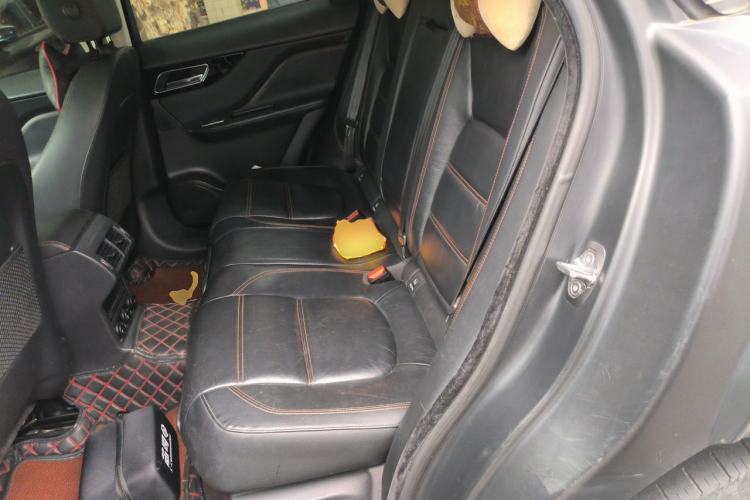 Used Jaguar F-PACE 2016 2.0T Two-Wheel Drive Urban Luxury Edition Left Rear Seat