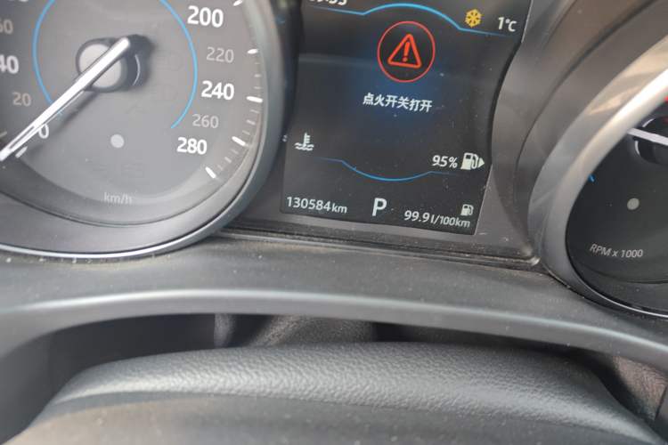Used Jaguar F-PACE 2016 3.0 SC Four-Wheel Drive R-Sport Sport Edition Odometer Close Up