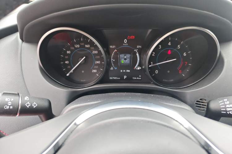 Used Jaguar F-PACE 2016 3.0 SC Four-Wheel Drive R-Sport Sport Edition Odometer Close Up