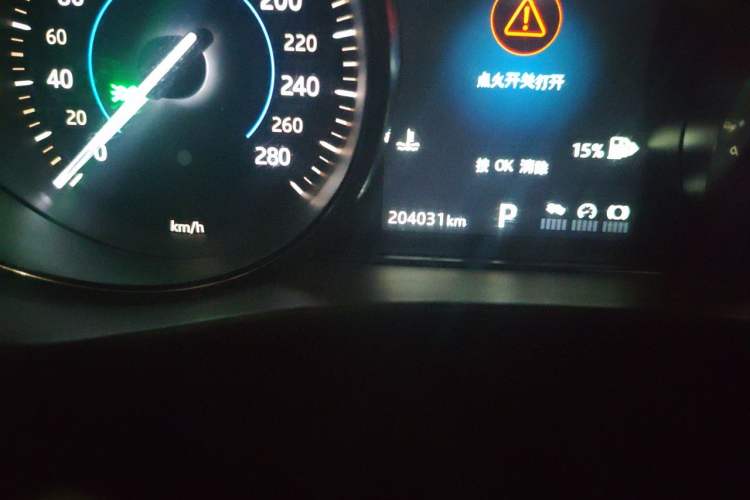 Used Jaguar F-PACE 2016 2.0T Two-Wheel Drive Urban Luxury Edition Odometer Close Up