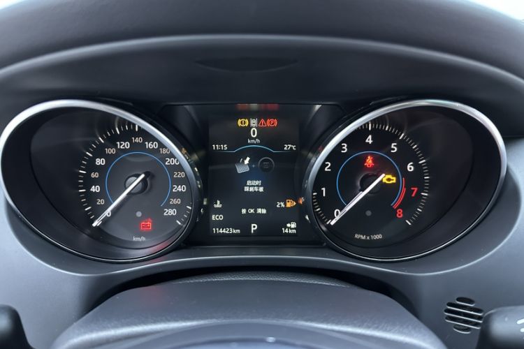 Used Jaguar F-PACE 2016 3.0 SC Four-Wheel Drive R-Sport Sport Edition Odometer Close Up