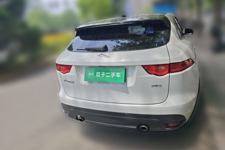 Used Jaguar F-PACE 2016 2.0T Two-Wheel-Drive R-Sport Sport Edition Rear