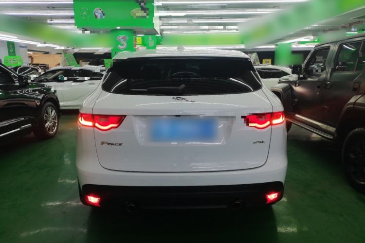 Used Jaguar F-PACE 2016 2.0T Two-Wheel-Drive R-Sport Sport Edition Rear