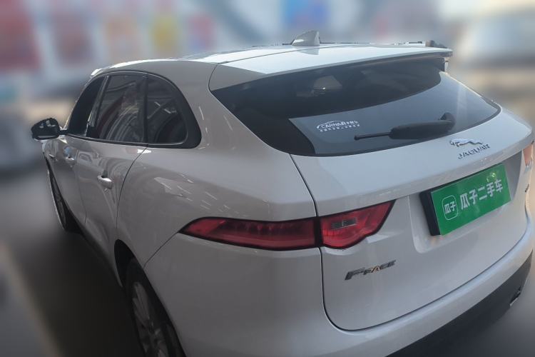 Used Jaguar F-PACE 2016 2.0T Two-Wheel-Drive R-Sport Sport Edition Rear Left 45 Deg