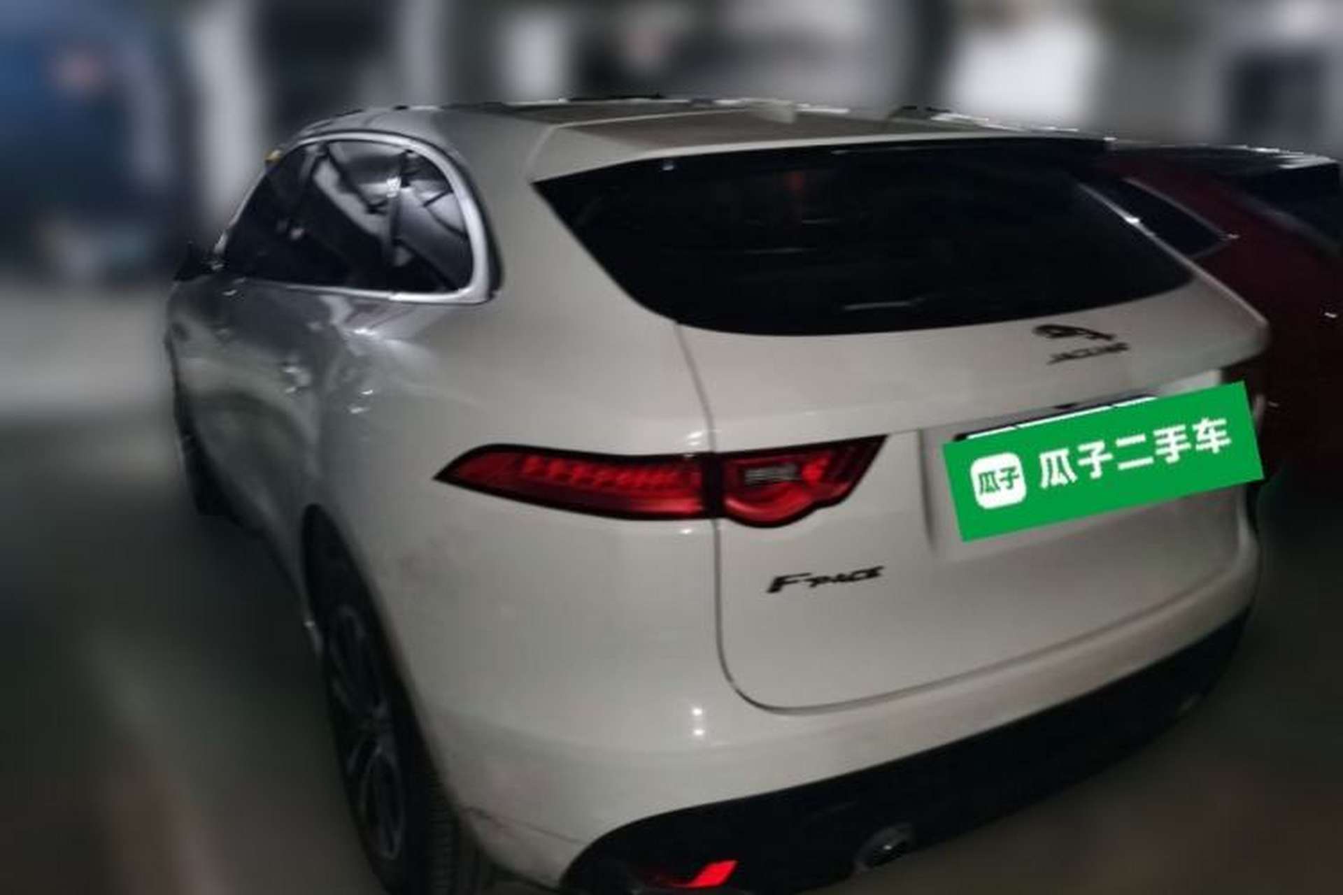 Used Jaguar F-PACE 2016 2.0T Two-Wheel-Drive R-Sport Sport Edition Rear Left 45 Deg