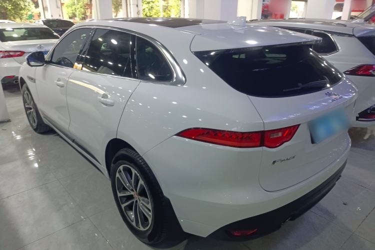 Used Jaguar F-PACE 2016 2.0T Two-Wheel-Drive R-Sport Sport Edition Rear Left 45 Deg