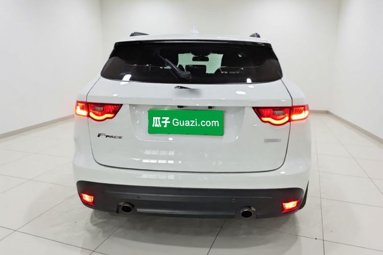 Used Jaguar F-PACE 2016 2.0T Two-Wheel-Drive R-Sport Sport Edition Rear