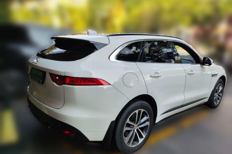 Used Jaguar F-PACE 2016 2.0T Two-Wheel-Drive R-Sport Sport Edition Rear Right 45 Deg