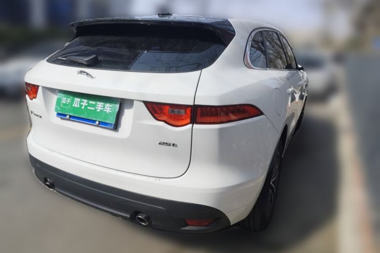Used Jaguar F-PACE 2016 2.0T Two-Wheel-Drive R-Sport Sport Edition Rear Right 45 Deg
