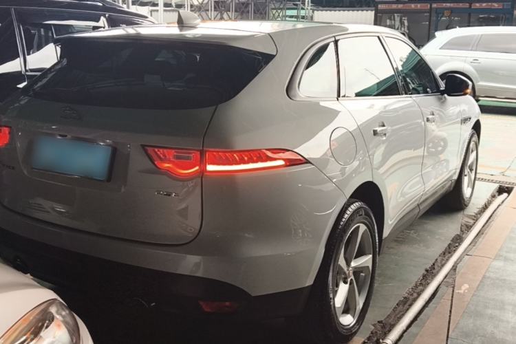 Used Jaguar F-PACE 2016 2.0T Two-Wheel Drive Urban Luxury Edition Rear Right 45 Deg