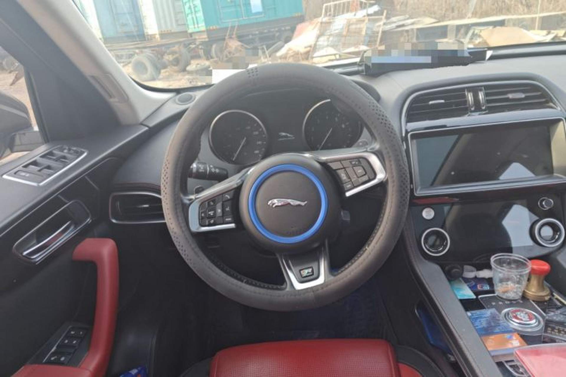 Used Jaguar F-PACE 2016 3.0 SC Four-Wheel Drive R-Sport Sport Edition Steering Wheel