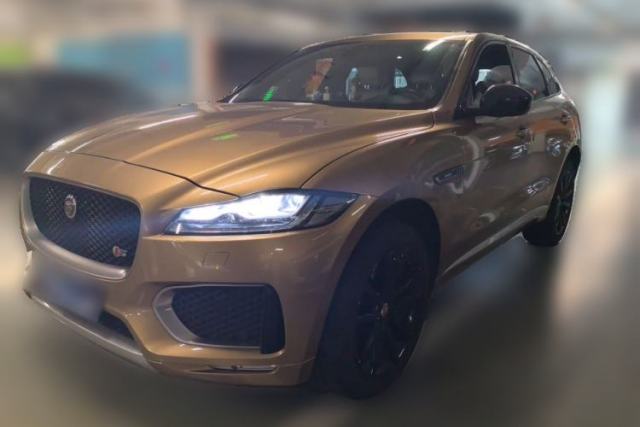 Jaguar F-PACE 2016 3.0 SC Four-Wheel Drive S High-Performance Edition с пробегом