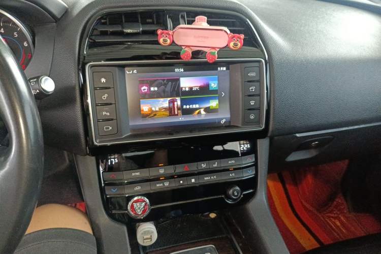 Used Jaguar F-PACE  Audio And AC Panel