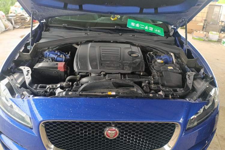 Used Jaguar F-PACE  Engine Bay