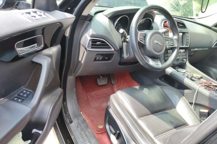 Used Jaguar F-PACE 2018 2.0T Four-Wheel Drive Urban Luxury Edition Driver Seat