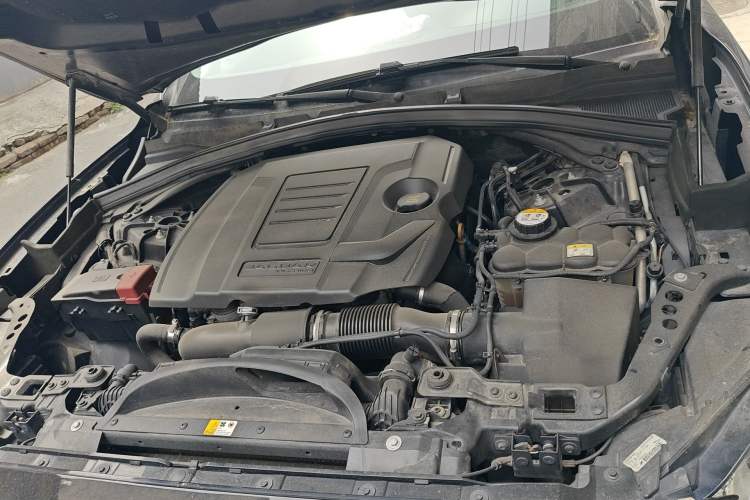 Used Jaguar F-PACE 2018 2.0T Four-Wheel Drive Urban Luxury Edition Engine Bay