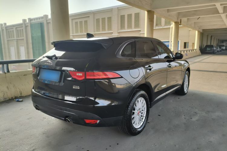 Used Jaguar F-PACE 2018 2.0T Four-Wheel Drive Urban Luxury Edition Exterior 3