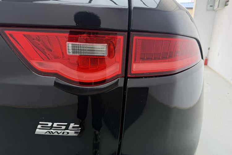 Used Jaguar F-PACE 2018 2.0T Four-Wheel Drive Urban Luxury Edition Exterior 7