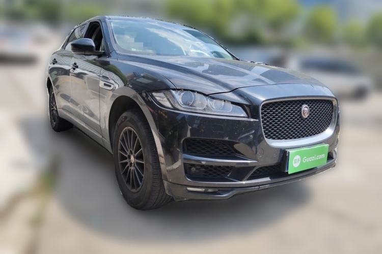 Used Jaguar F-PACE 2018 2.0T Four-Wheel Drive Urban Luxury Edition Front Right 45 Deg