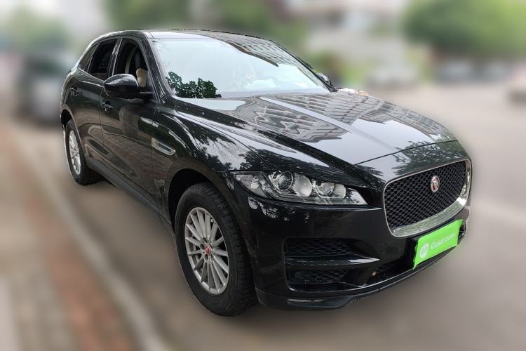 Used Jaguar F-PACE 2018 2.0T Four-Wheel Drive Urban Luxury Edition Front Right 45 Deg