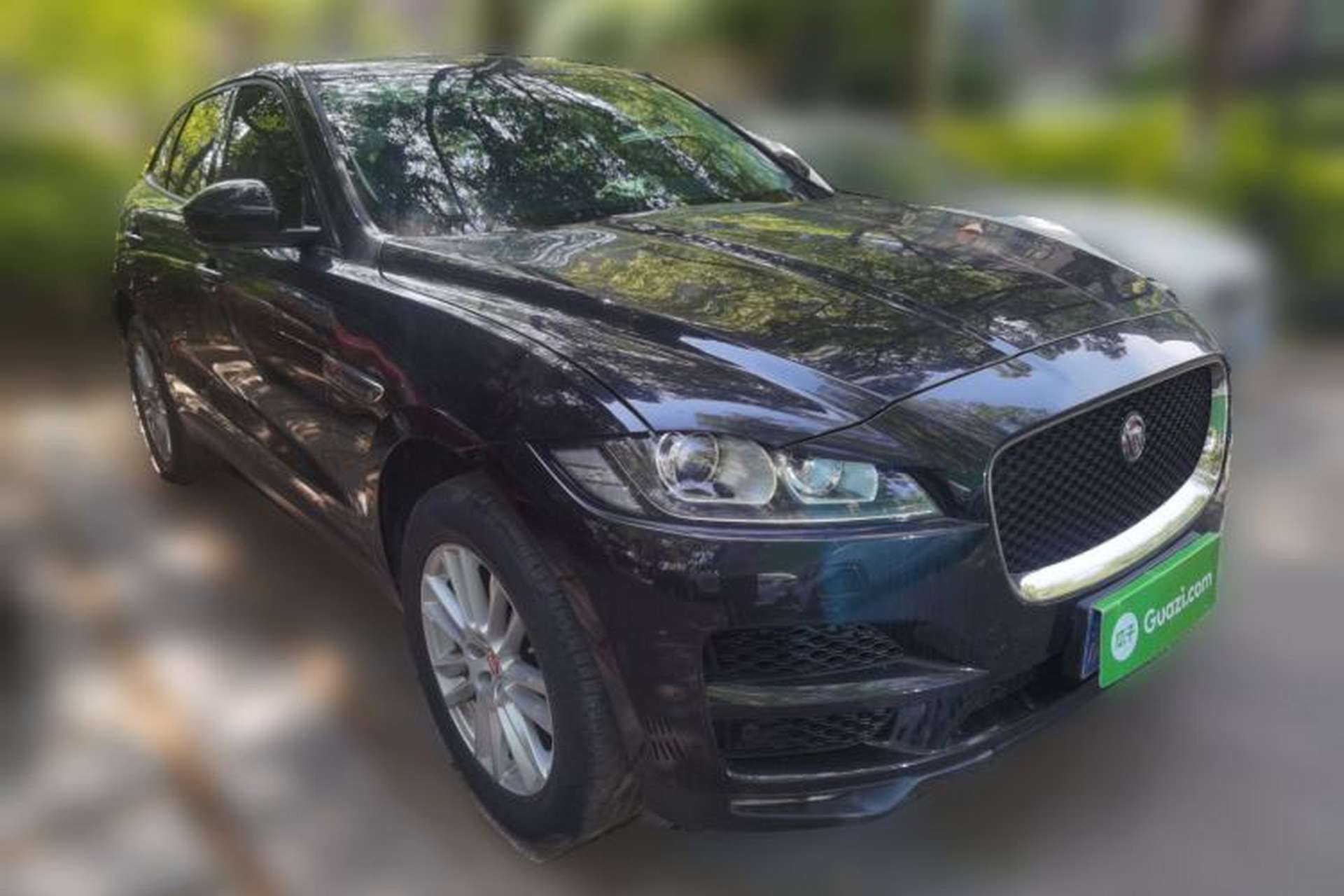 Used Jaguar F-PACE 2018 2.0T Two-Wheel Drive Urban Deluxe Edition Front Right 45 Deg