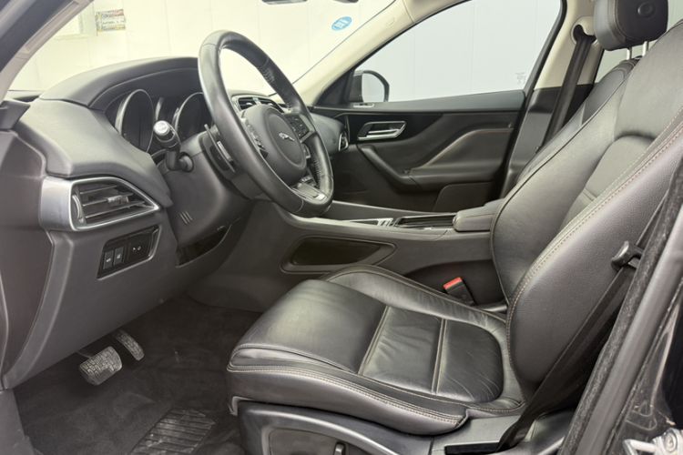 Used Jaguar F-PACE 2018 2.0T Four-Wheel Drive Urban Luxury Edition Interior 1